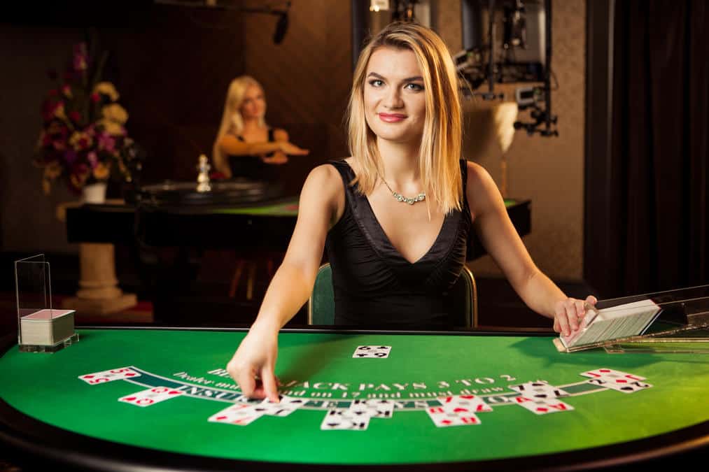 what is a live online casino